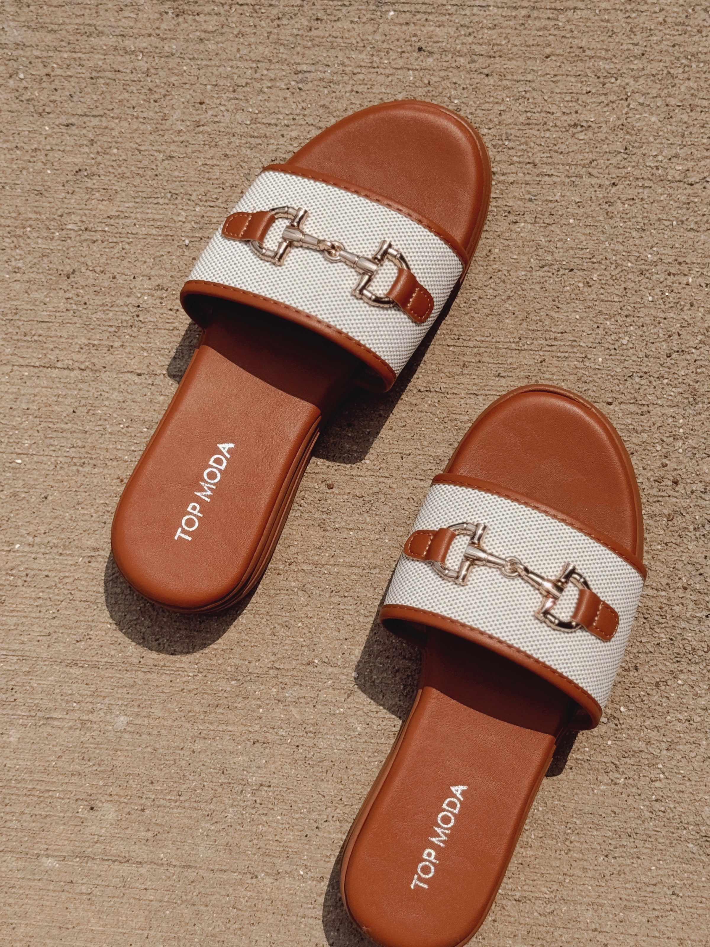 Salado Summer Bit Platform Sandals / Slides