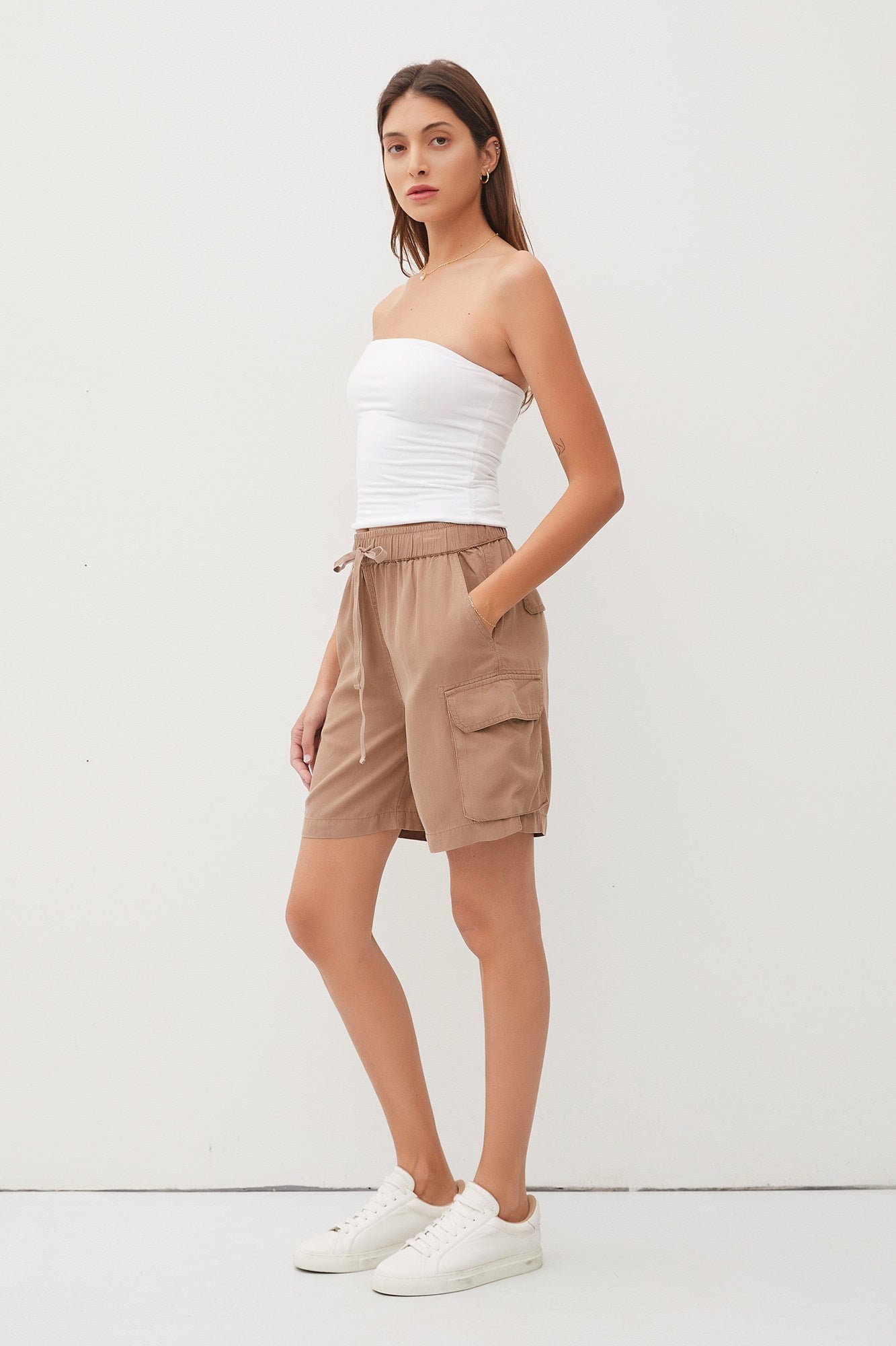Easy & Efficient Tencel Cargo Shorts - Dark Sand