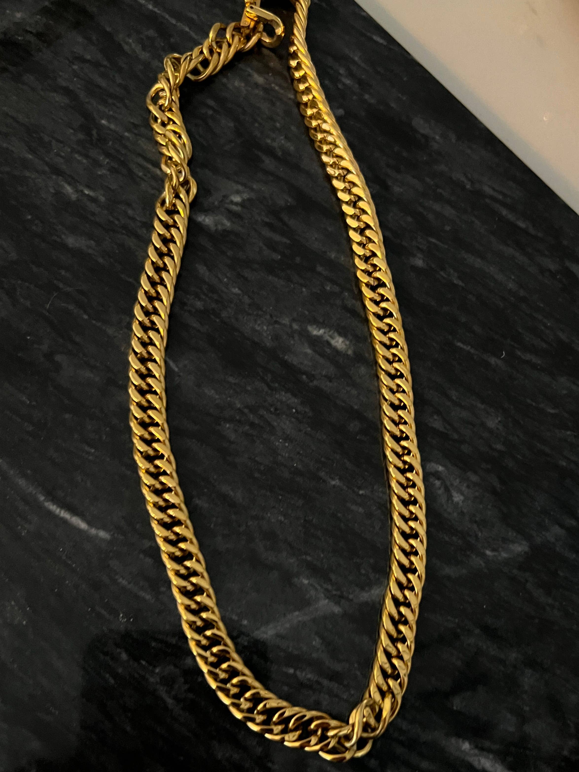 The Empire Elegance 18" Cuban Link Water Resistant Necklace