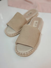 Noveli Suede Sandal - Taupe