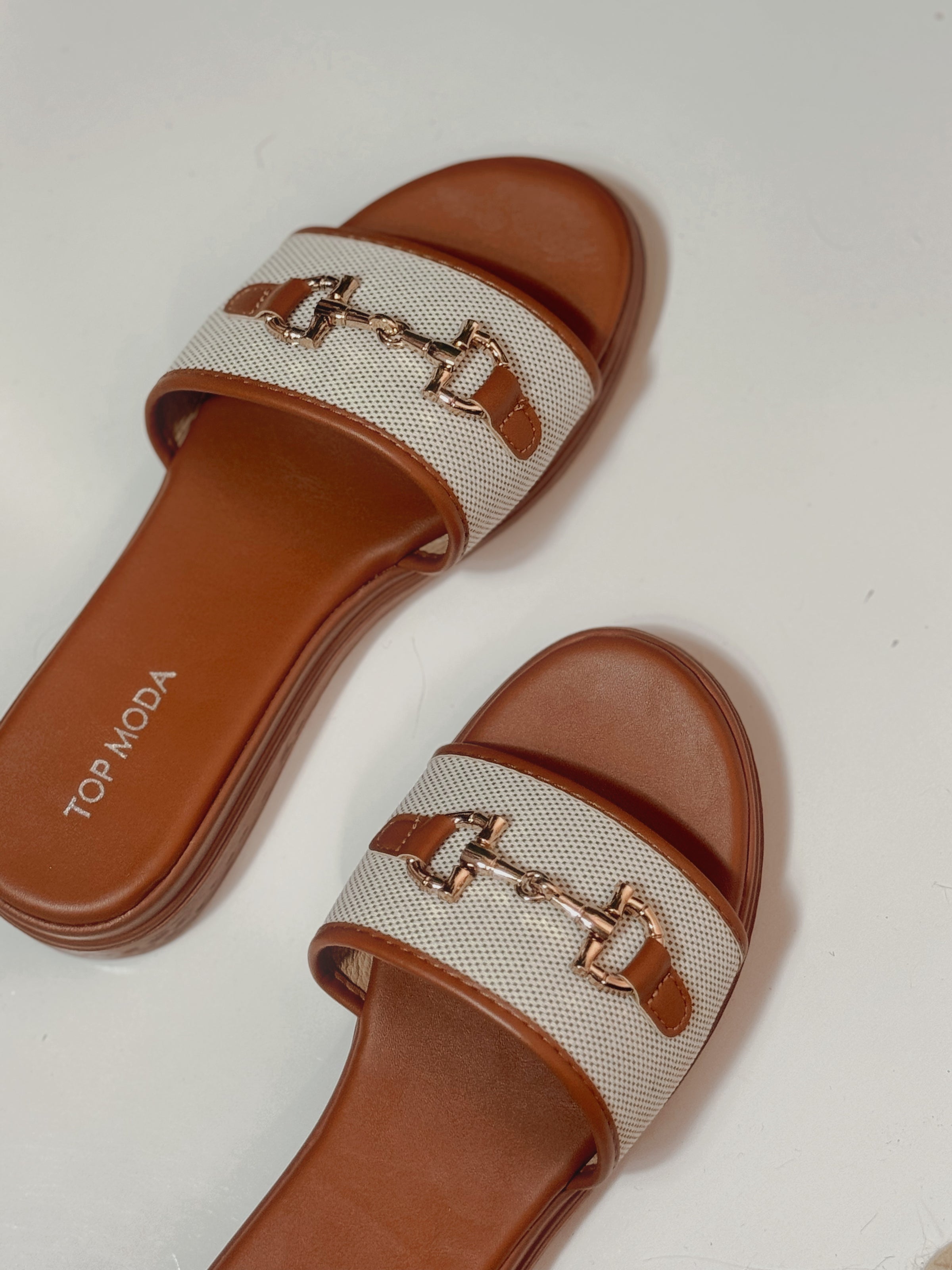 Salado Summer Bit Platform Sandals / Slides