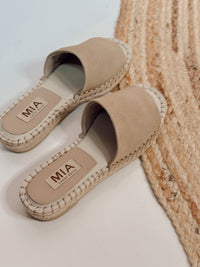 Noveli Suede Sandal - Taupe
