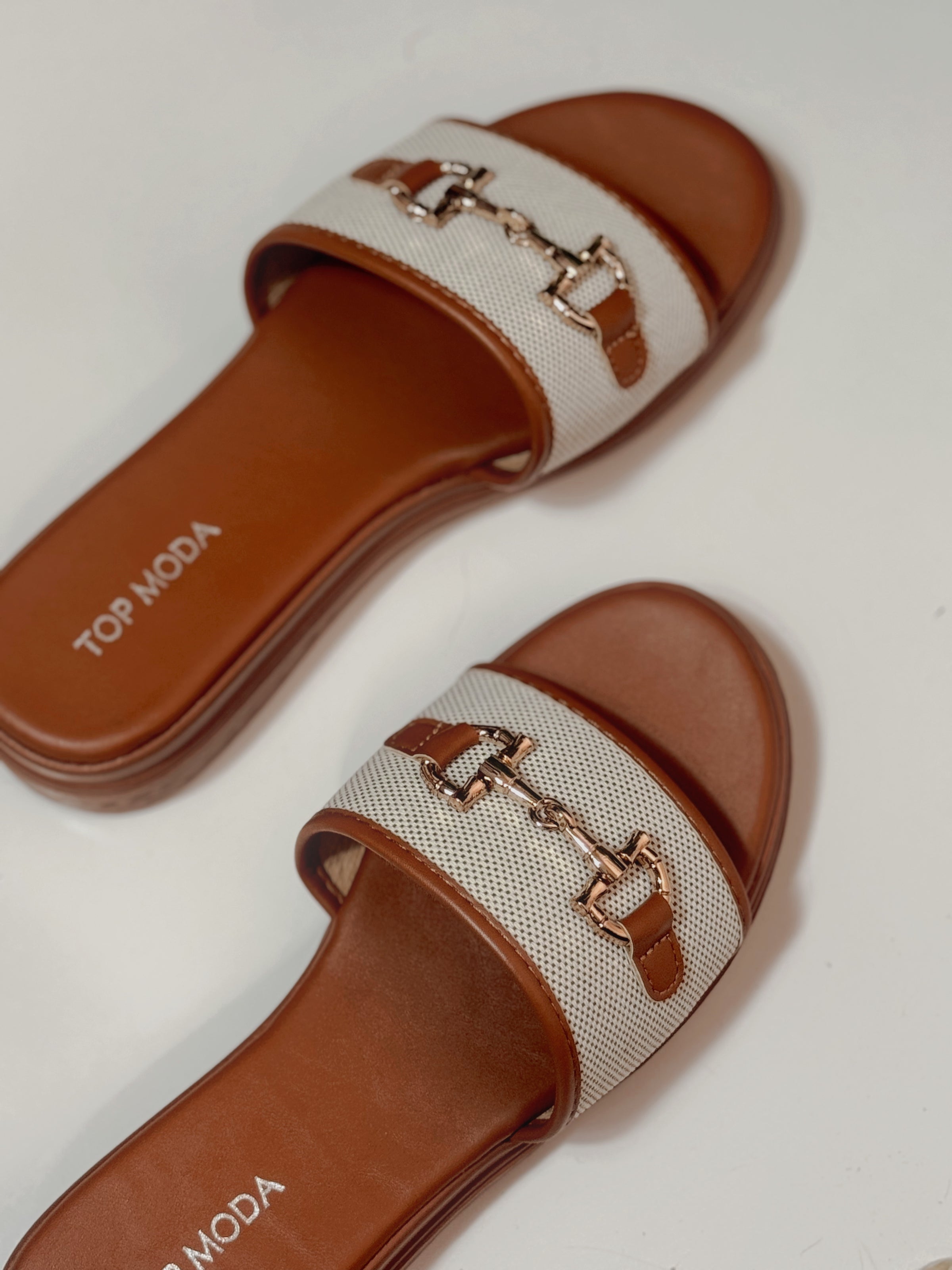 Salado Summer Bit Platform Sandals / Slides