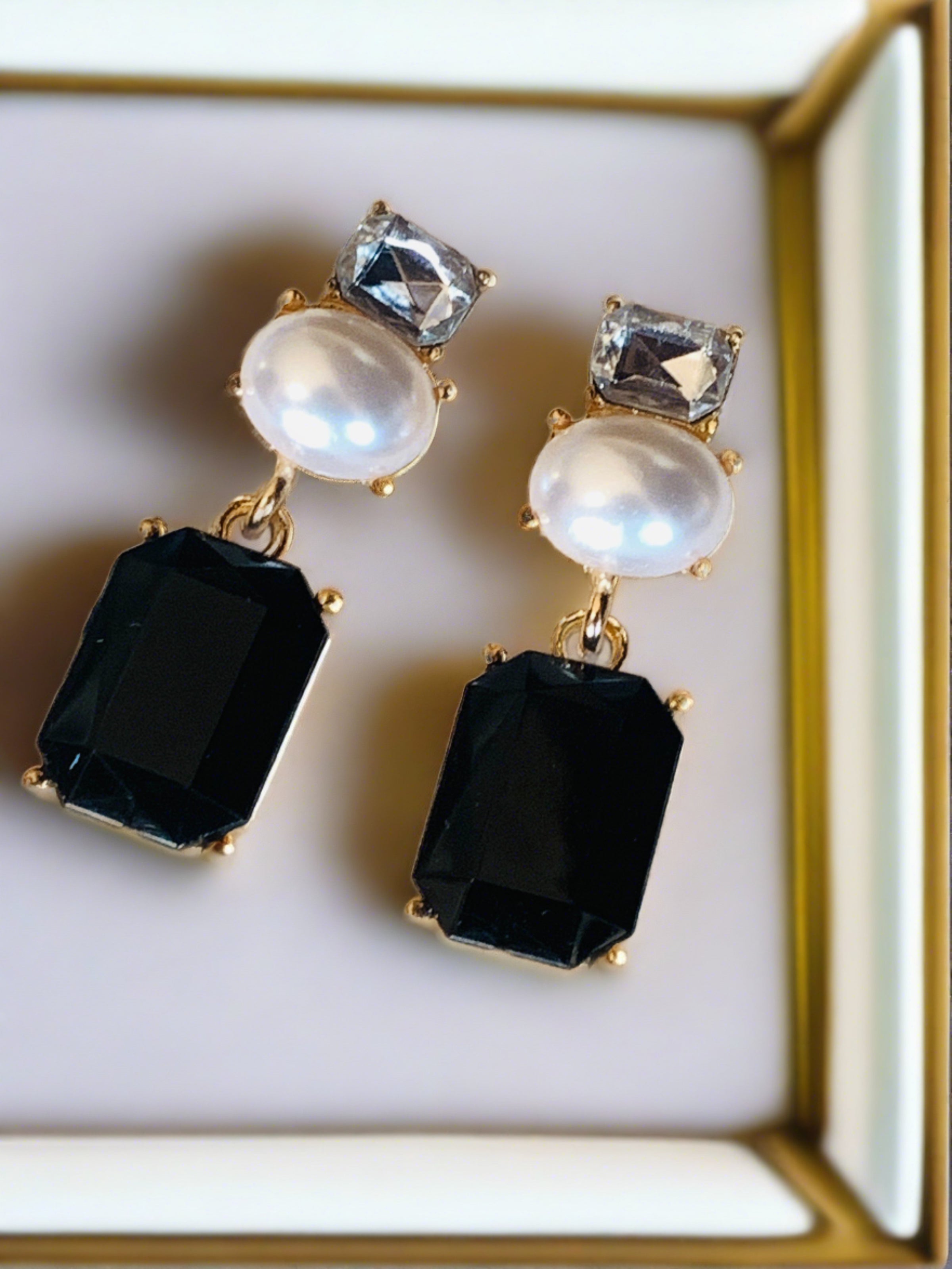 Dazzle Me Earrings