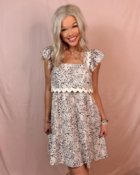 Stunning & Alluring Leopard Print Ruffle Mini Dress w Pockets