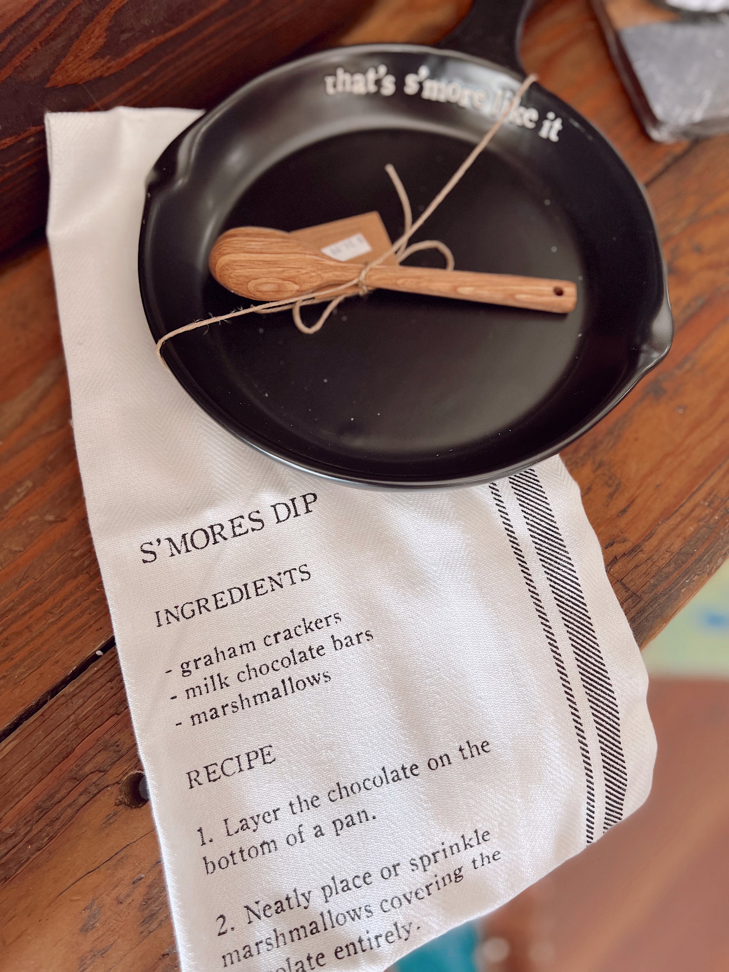 S'more Dip Skillet Set
