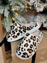 Get Cozi Leopard Slippers