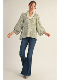 Garden Of Green Printed Detailed Collared Blouse