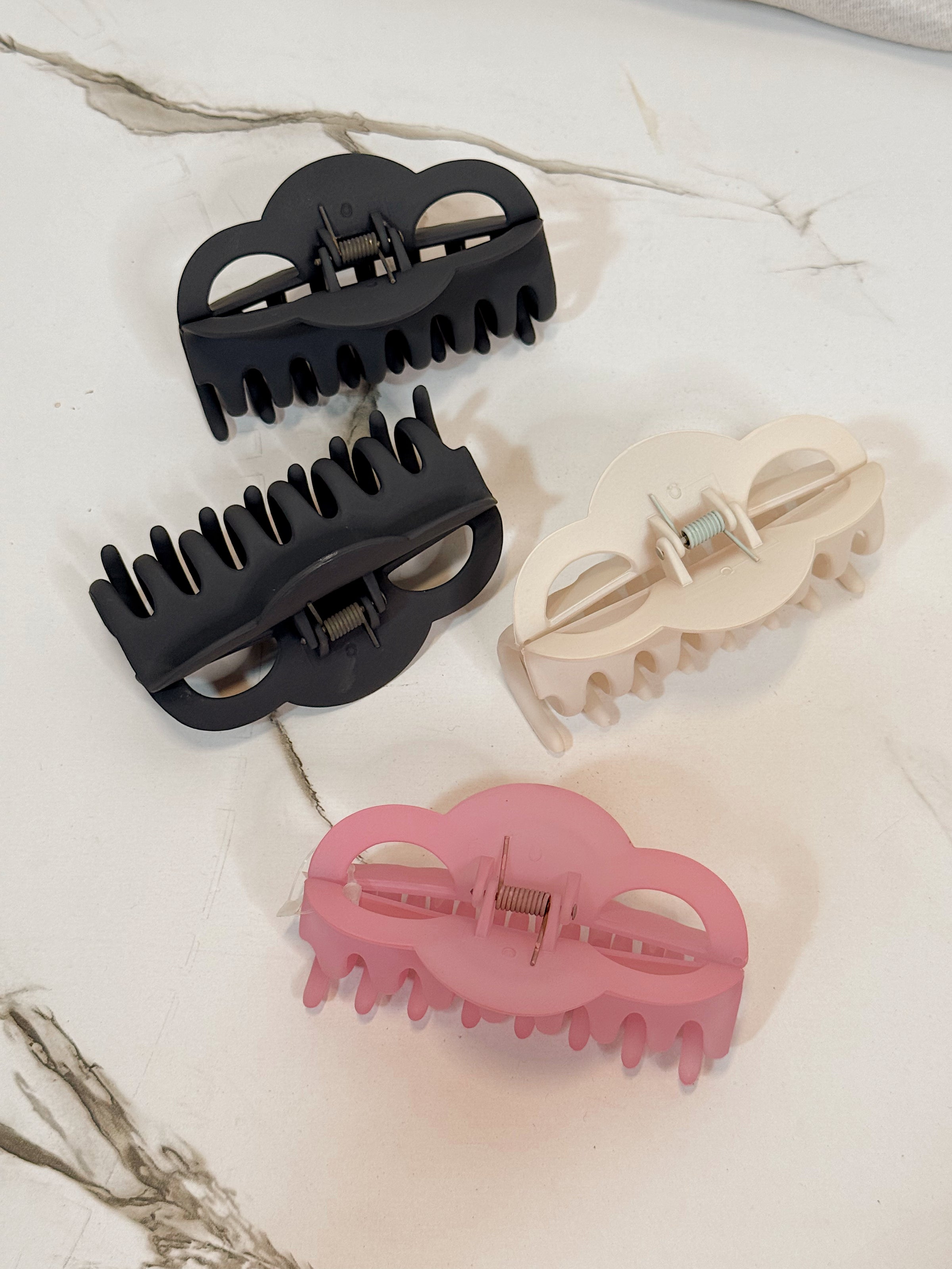 Head In The Clouds Assorted Scalloped Matte Claw Clips (4")