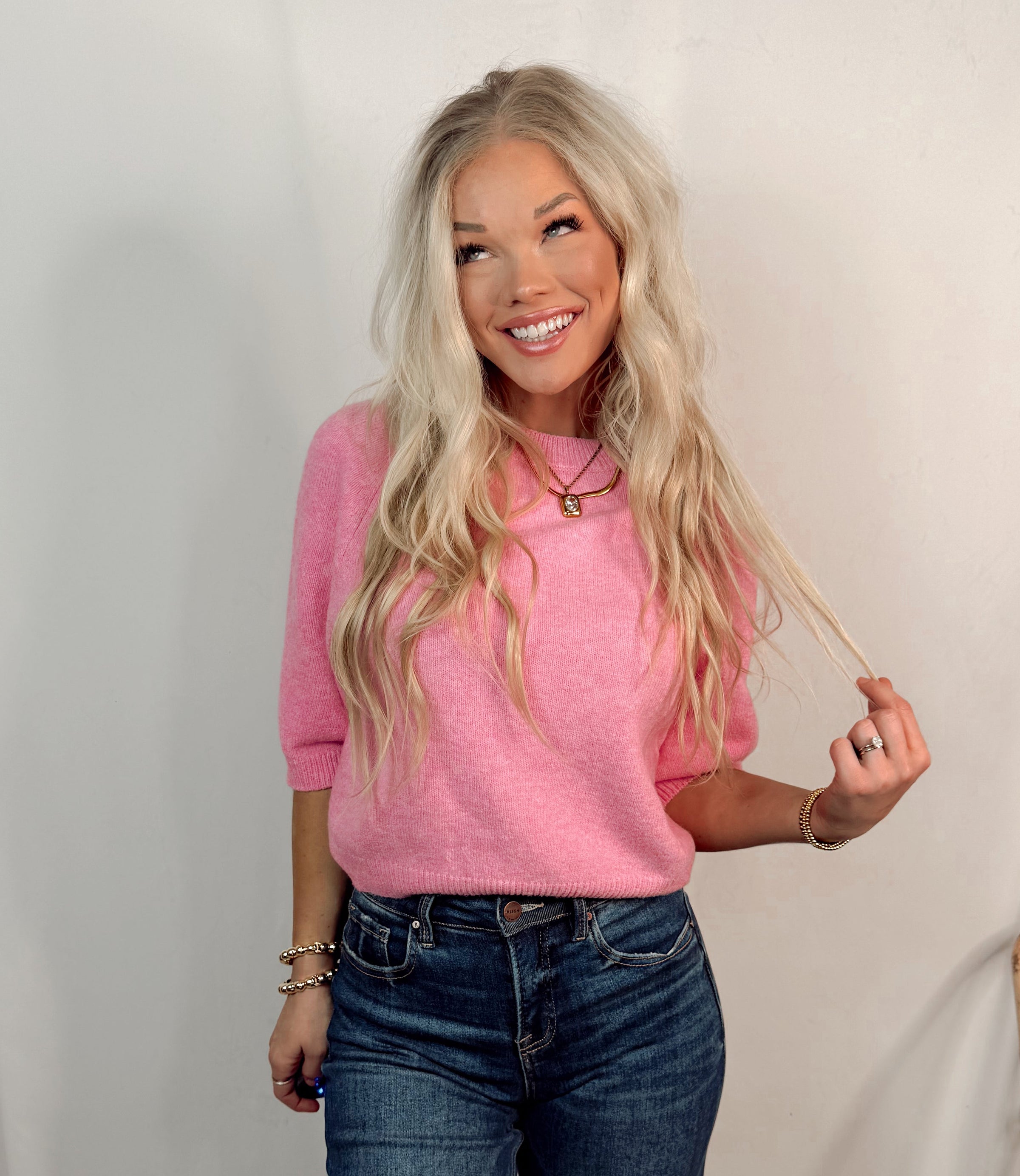 Aspen Lightweight Short Sleeve Knit Blouse in Pink