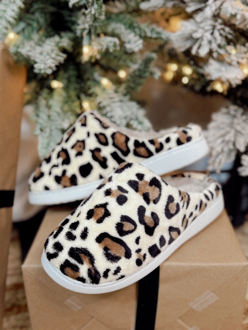 Get Cozi Leopard Slippers