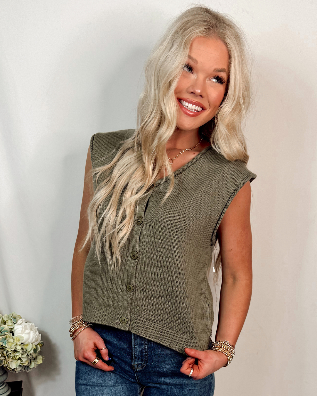 Winona Classic V-Neck Knit Vest / Top - Olive