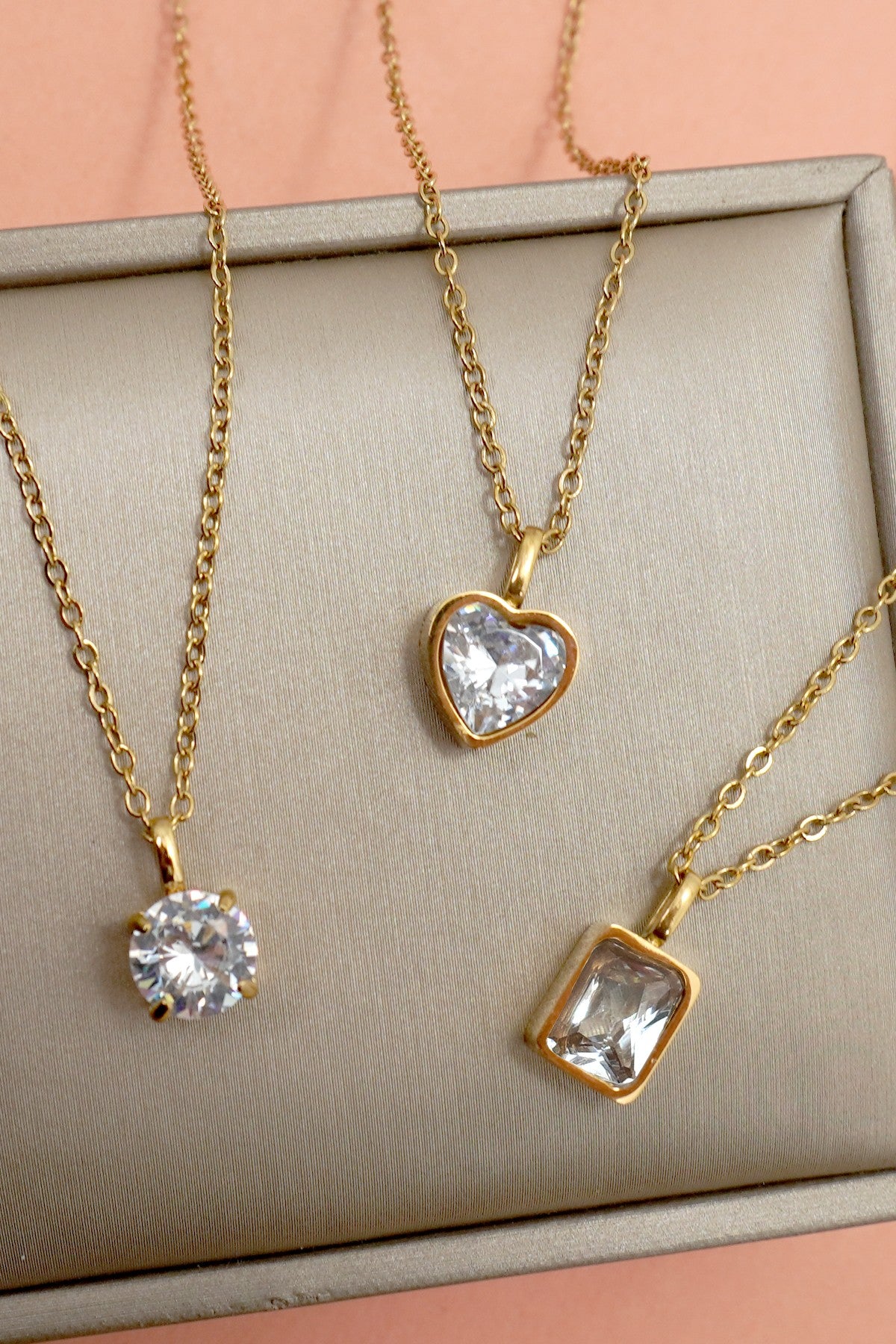 Simple Elegance Solitaire Round 18K Gold Plated Stainless Steel Necklace