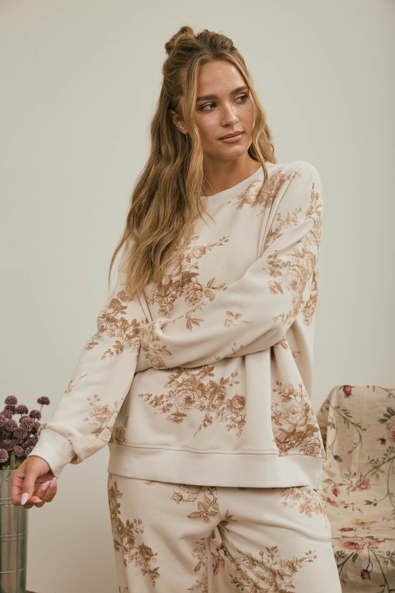 Bloom & Breeze Floral Crew Neck Pullover - Khaki