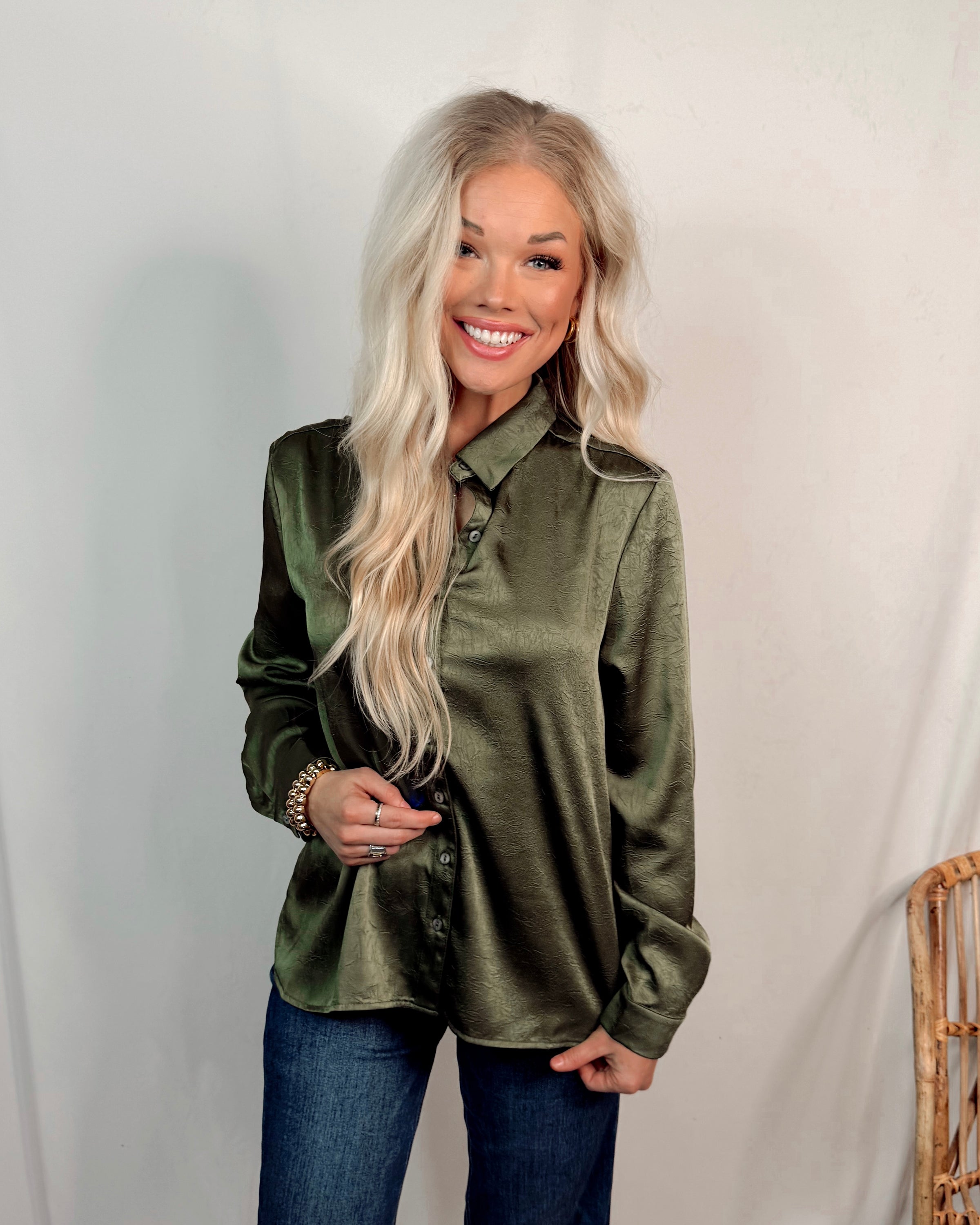 Closet Staple Crinkle Satin Long Sleeve Button Up Blouse - Olive Green