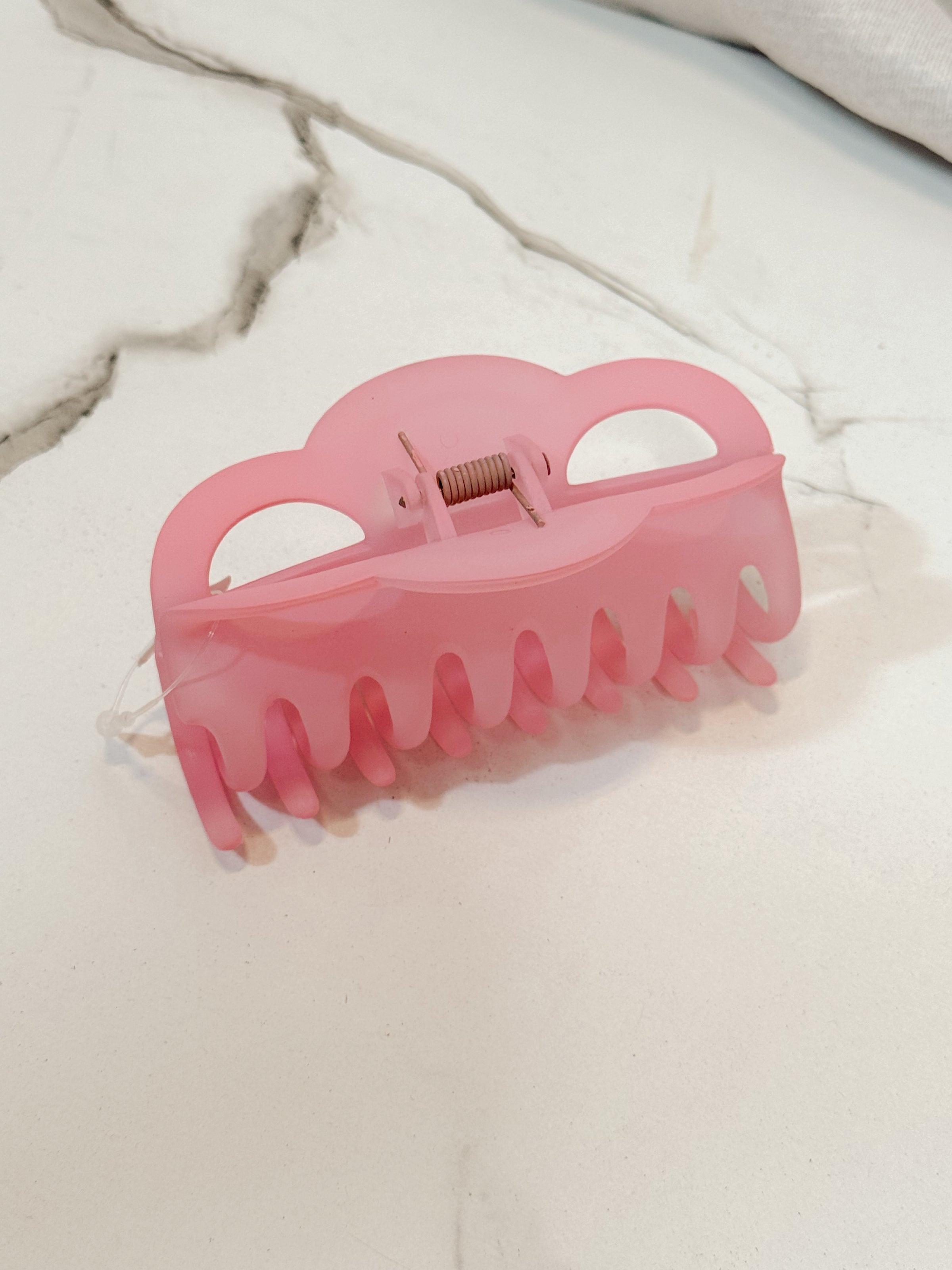 Head In The Clouds Assorted Scalloped Matte Claw Clips (4")