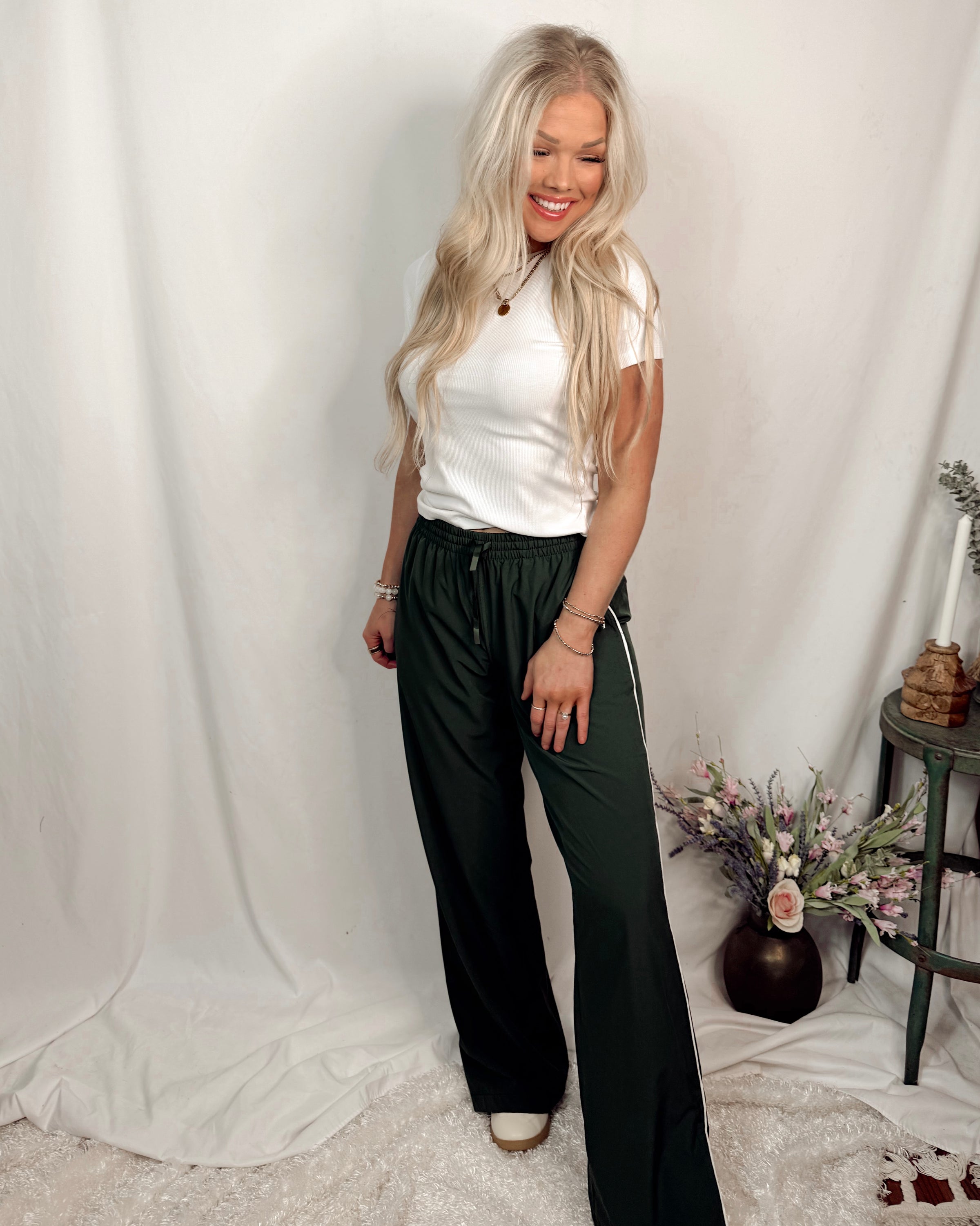 Finish Line Contrast Piping Drawstring Pants - Sycamore