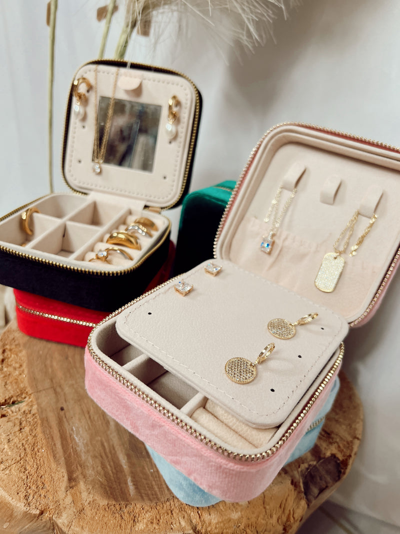 Pure Charm Velvet Jewelry Box