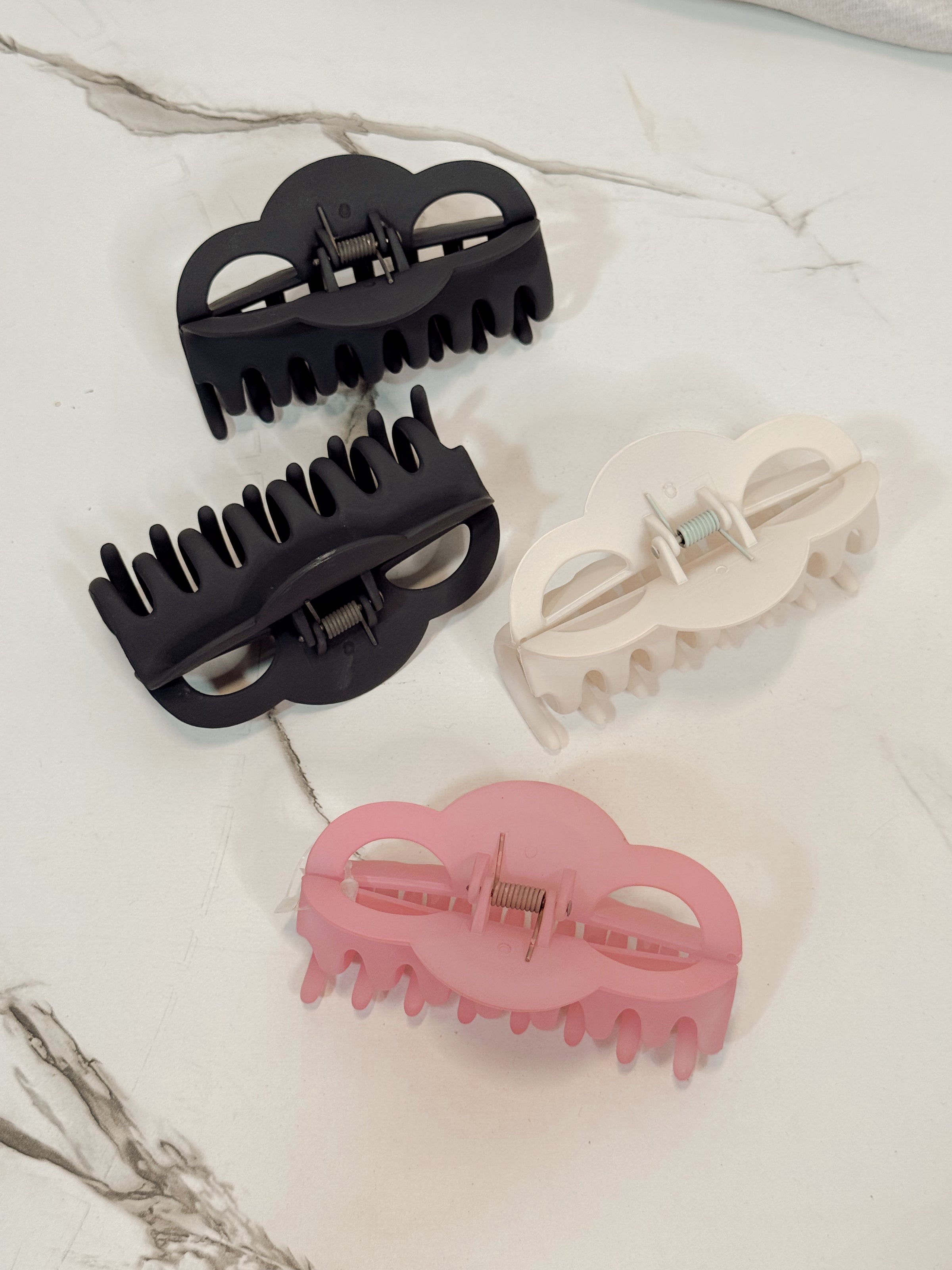 Head In The Clouds Assorted Scalloped Matte Claw Clips (4")