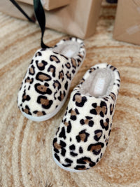 Get Cozi Leopard Slippers