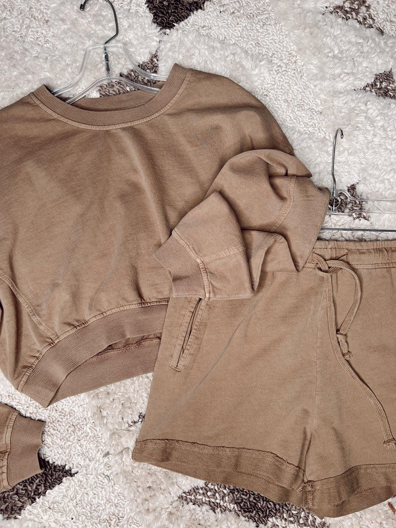 Simply Cropped Sweatshirt- Mocha