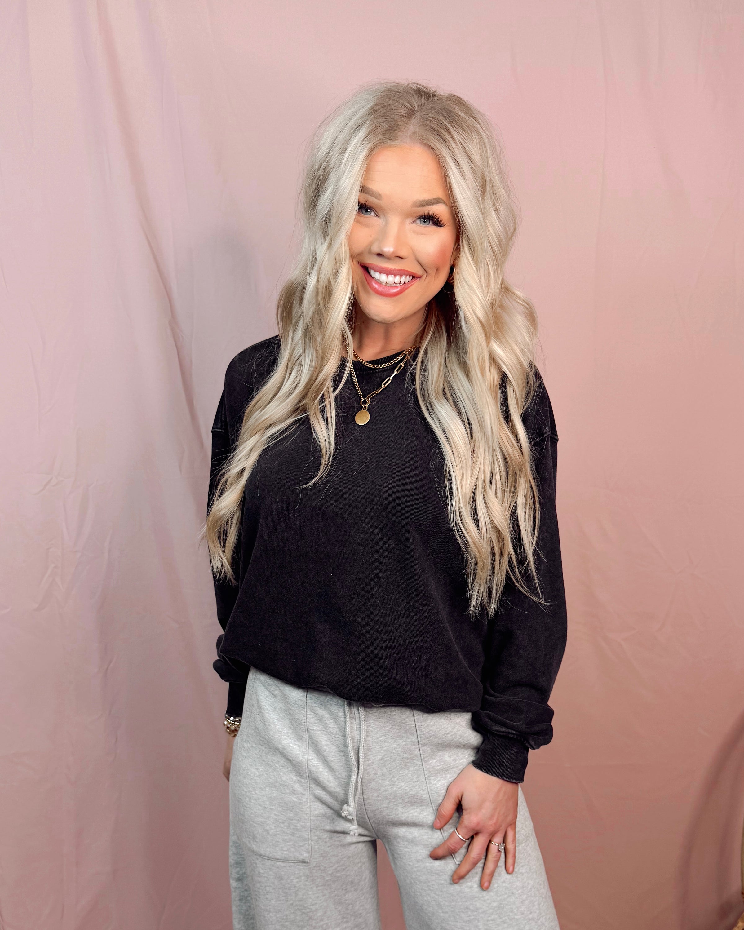 Wear-on-Repeat Mineral Wash Oversized Pullover - Black