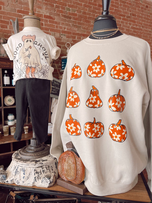 Daisy Pumpkin Graphic Sweatshirt