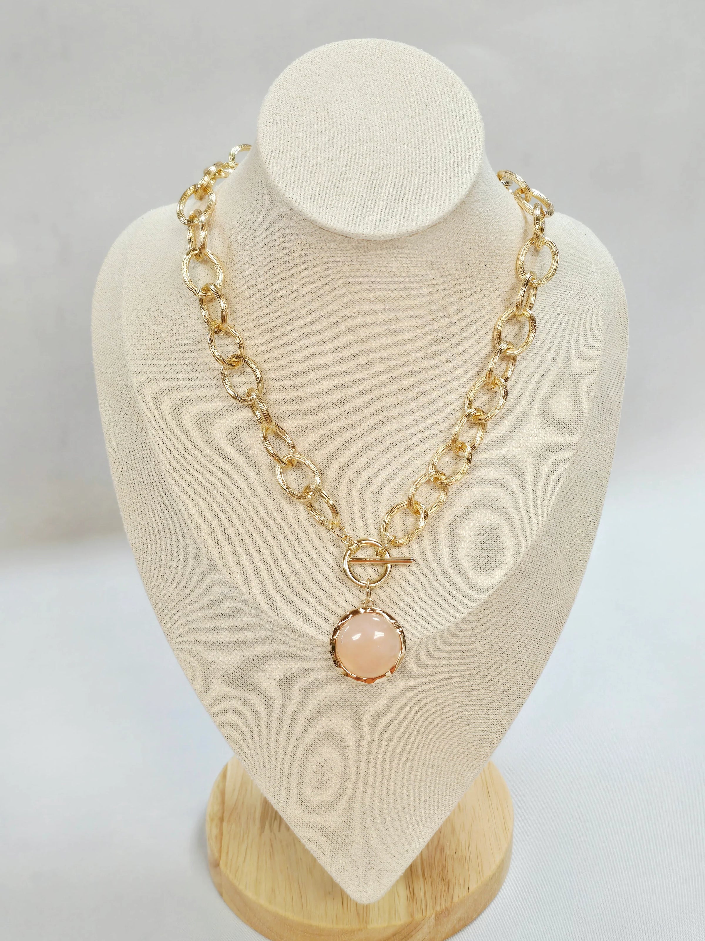 Round Stone Chunky Chain Toggle Necklace