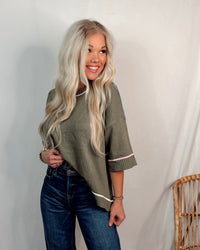 Colorado Contrast Trim Short Sleeve Sweater Top in Olive Green
