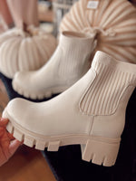 Oakland Beige Booties