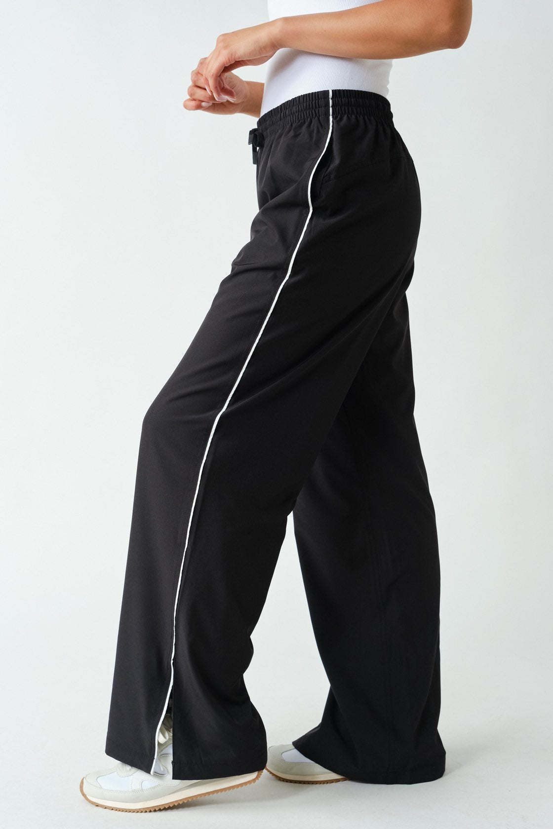 Finish Line Contrast Piping Drawstring Pants - Black