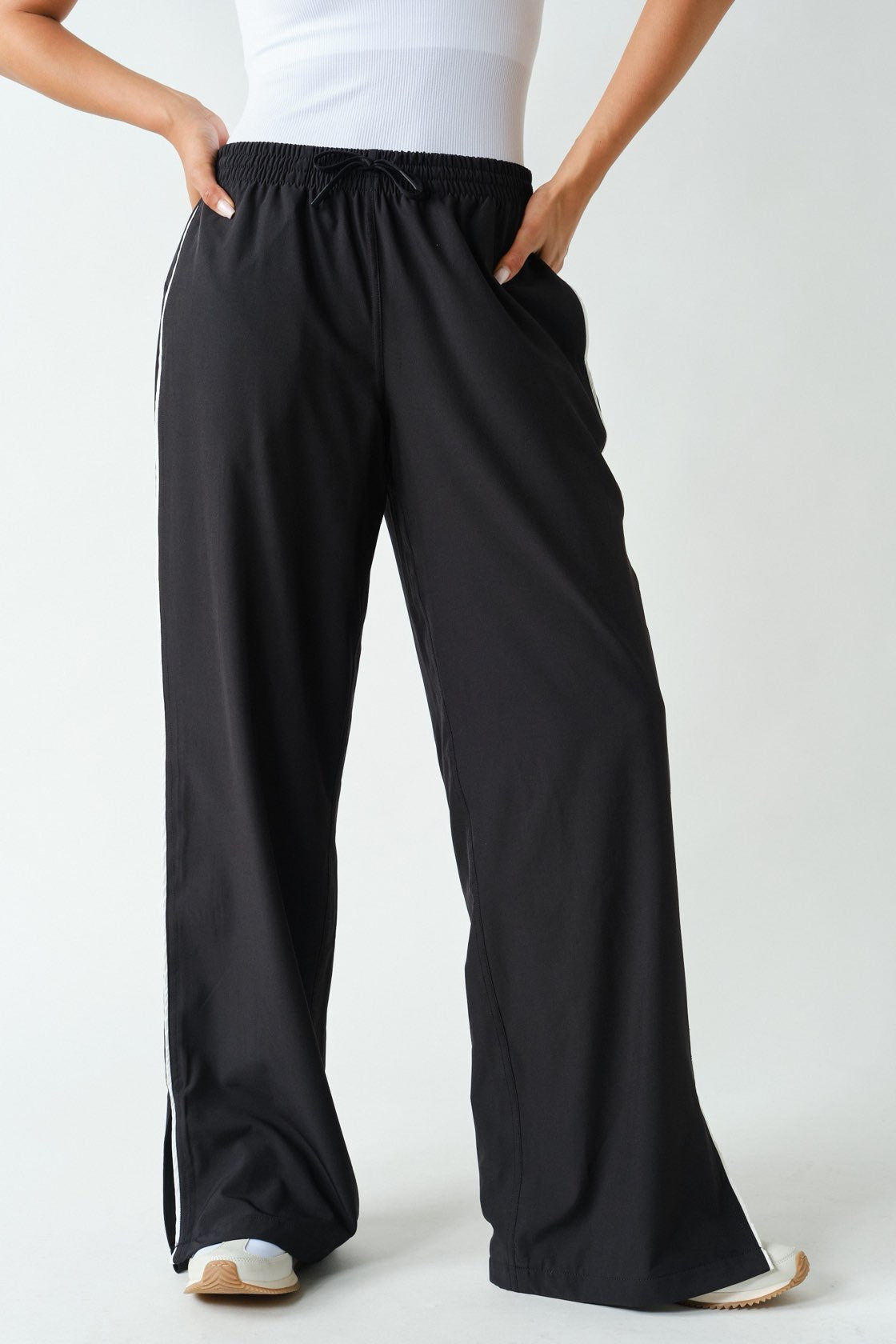 Finish Line Contrast Piping Drawstring Pants - Black