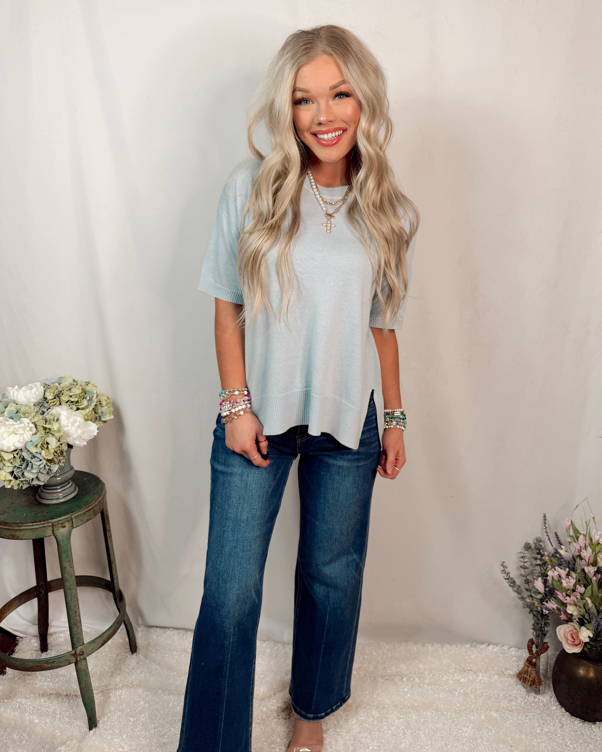 Season Staple Everyday Knit Short Sleeve Blouse in Baby Blue
