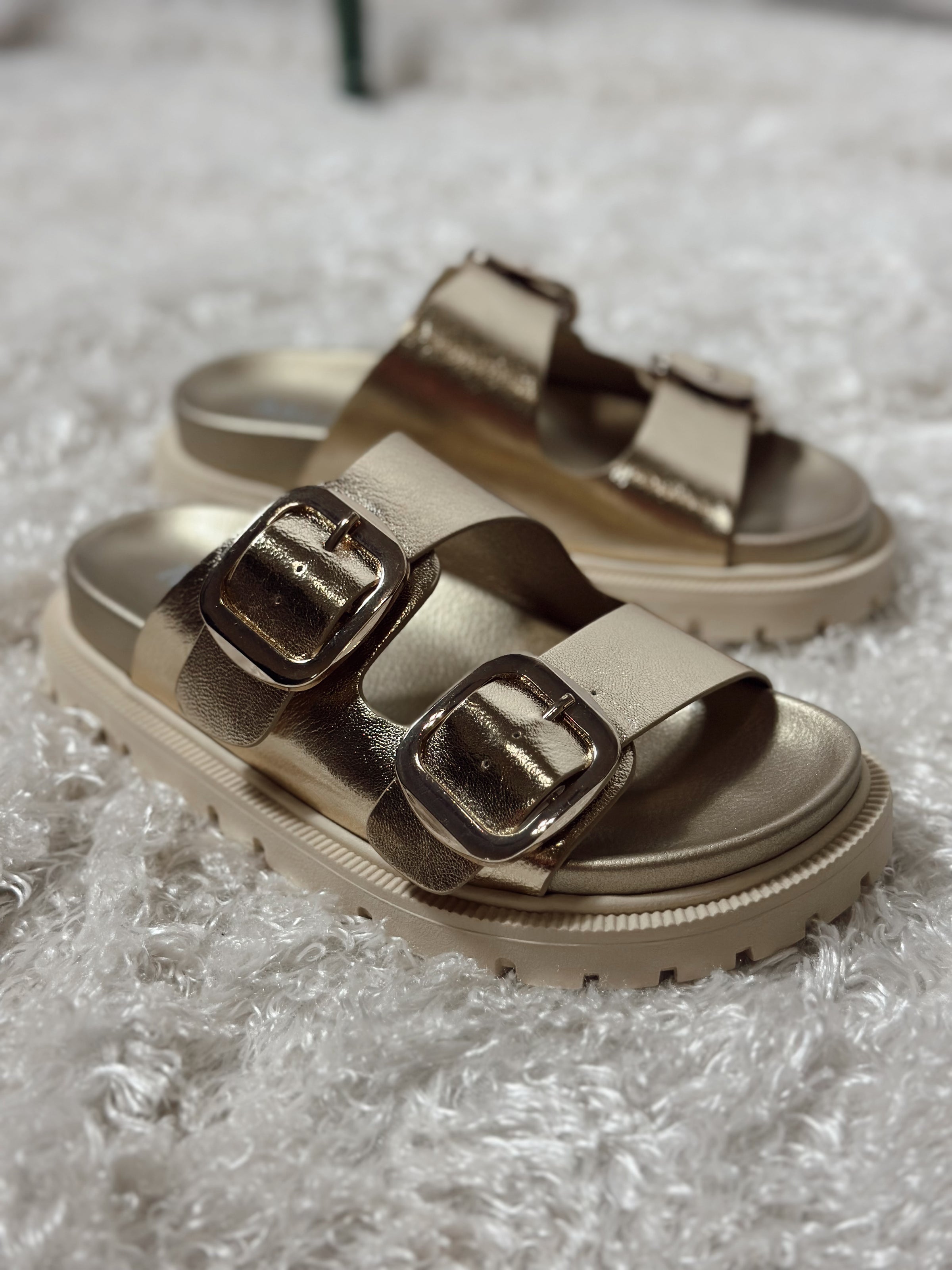 MIA Gen Sandals - Gold