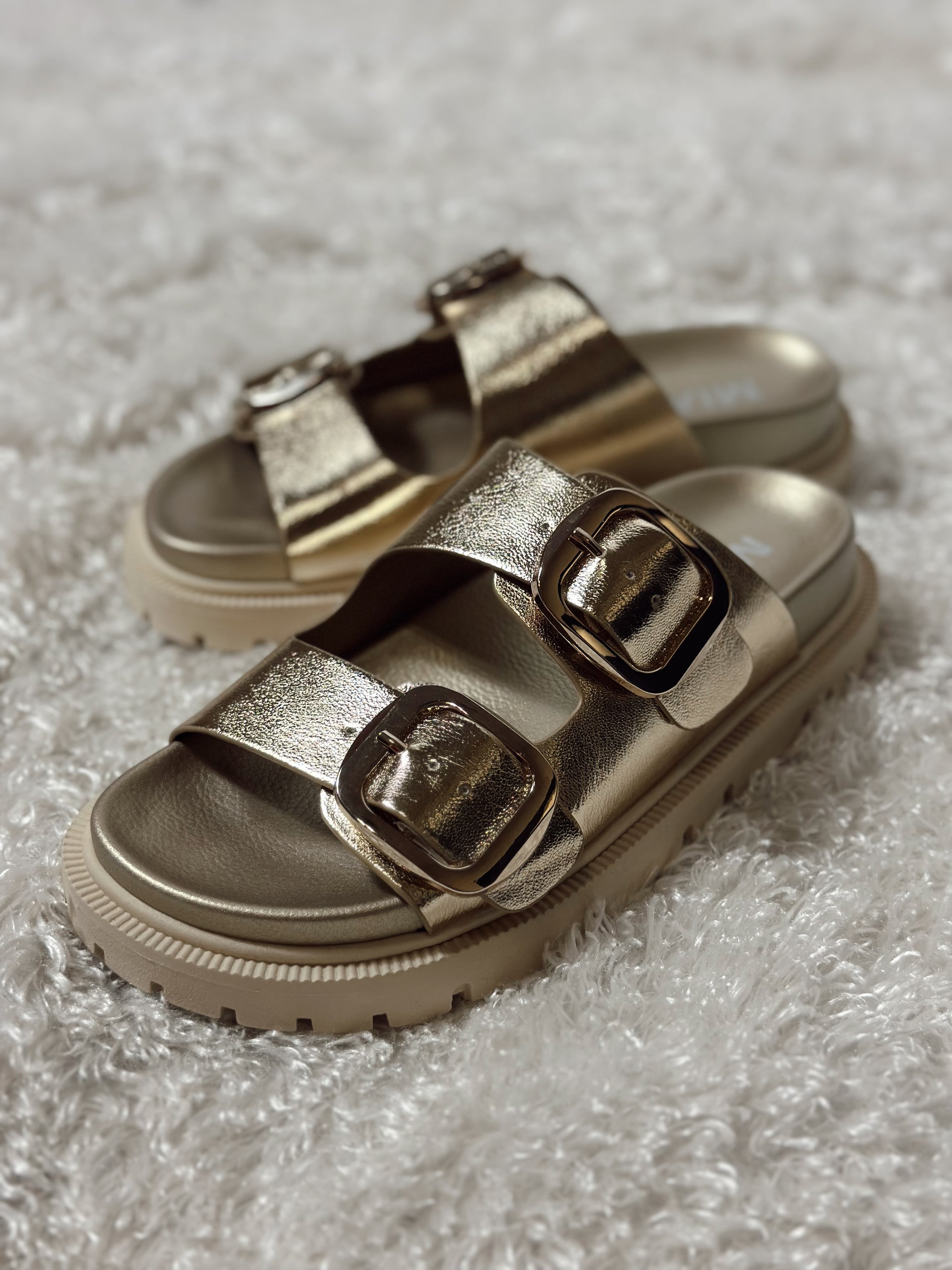 MIA Gen Sandals - Gold