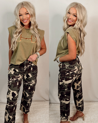 Everyday Edge High Rise Barrel Jeans - Faded Camo