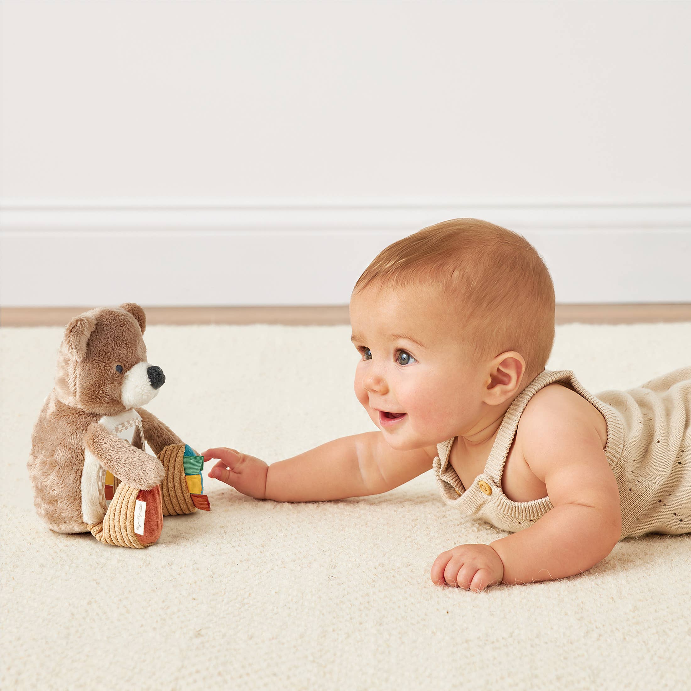 Itzy Bitzy Mirror Sensory Bear With Attachment