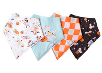 CP Asst 4 Bib Set - Mickey Mouse's Boo Bash