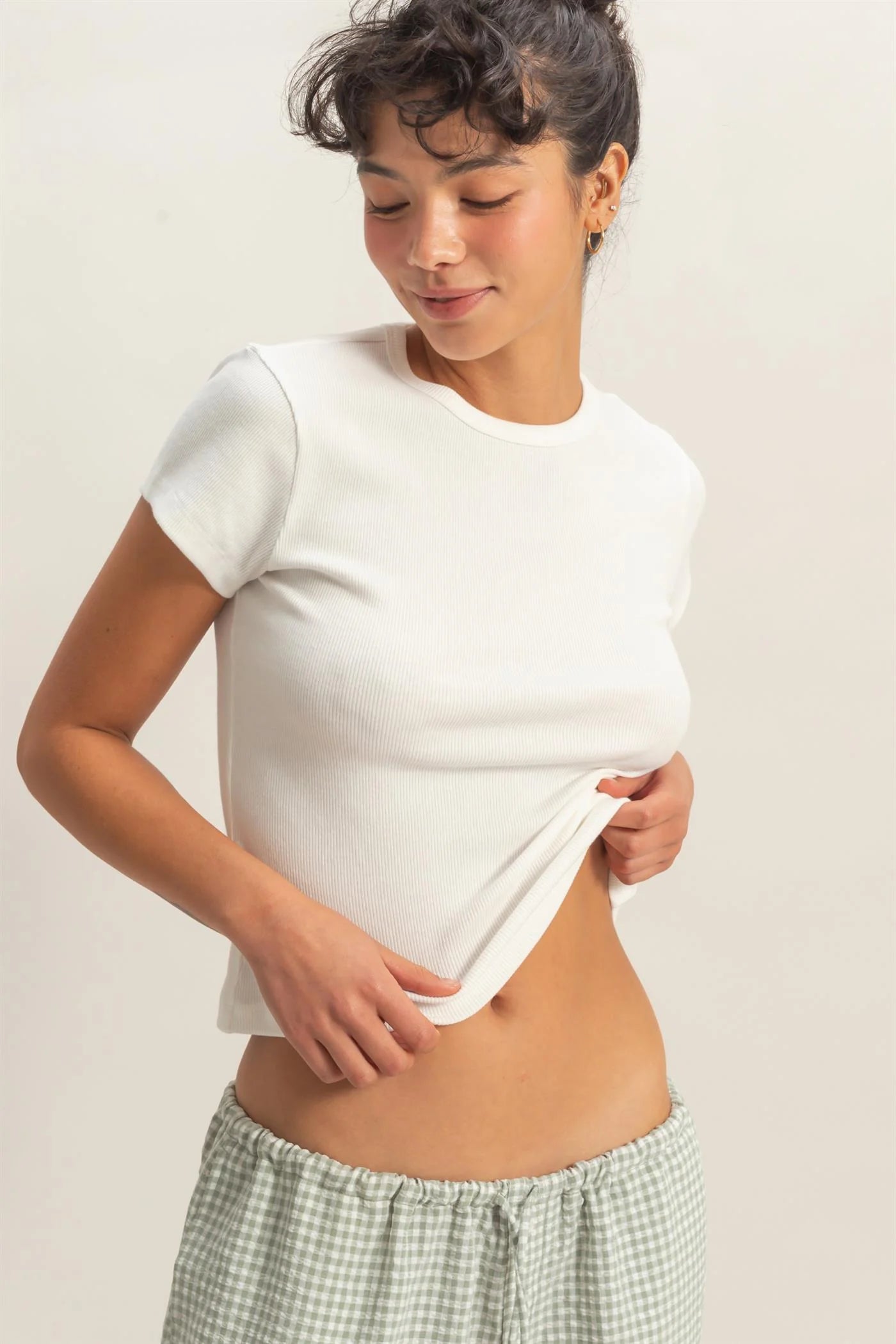 Minimal Chic Ribbed Crew Neck Basic Tee - Off White