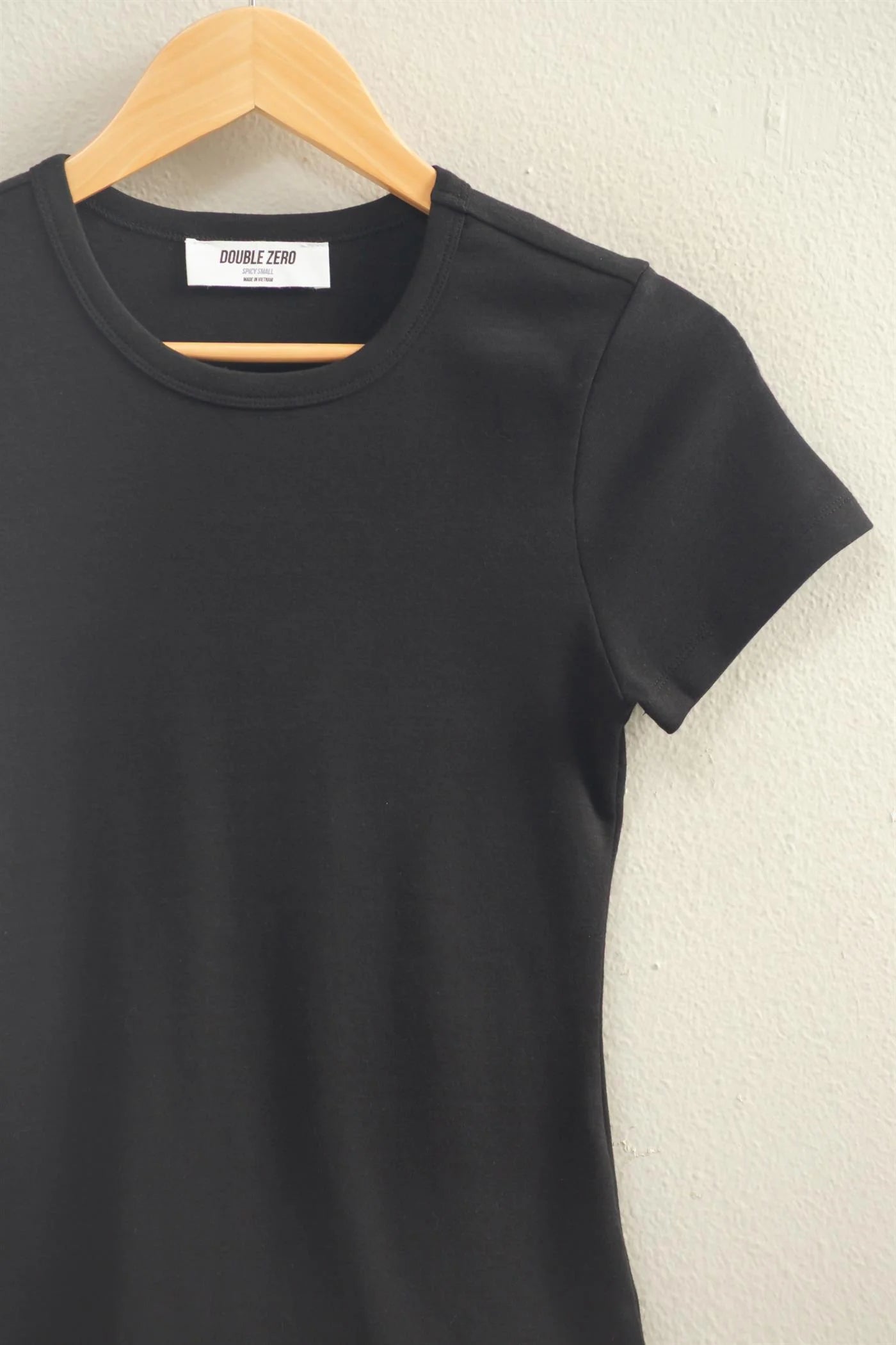Effortless Ensemble Basic Crew Neck Tee - Black