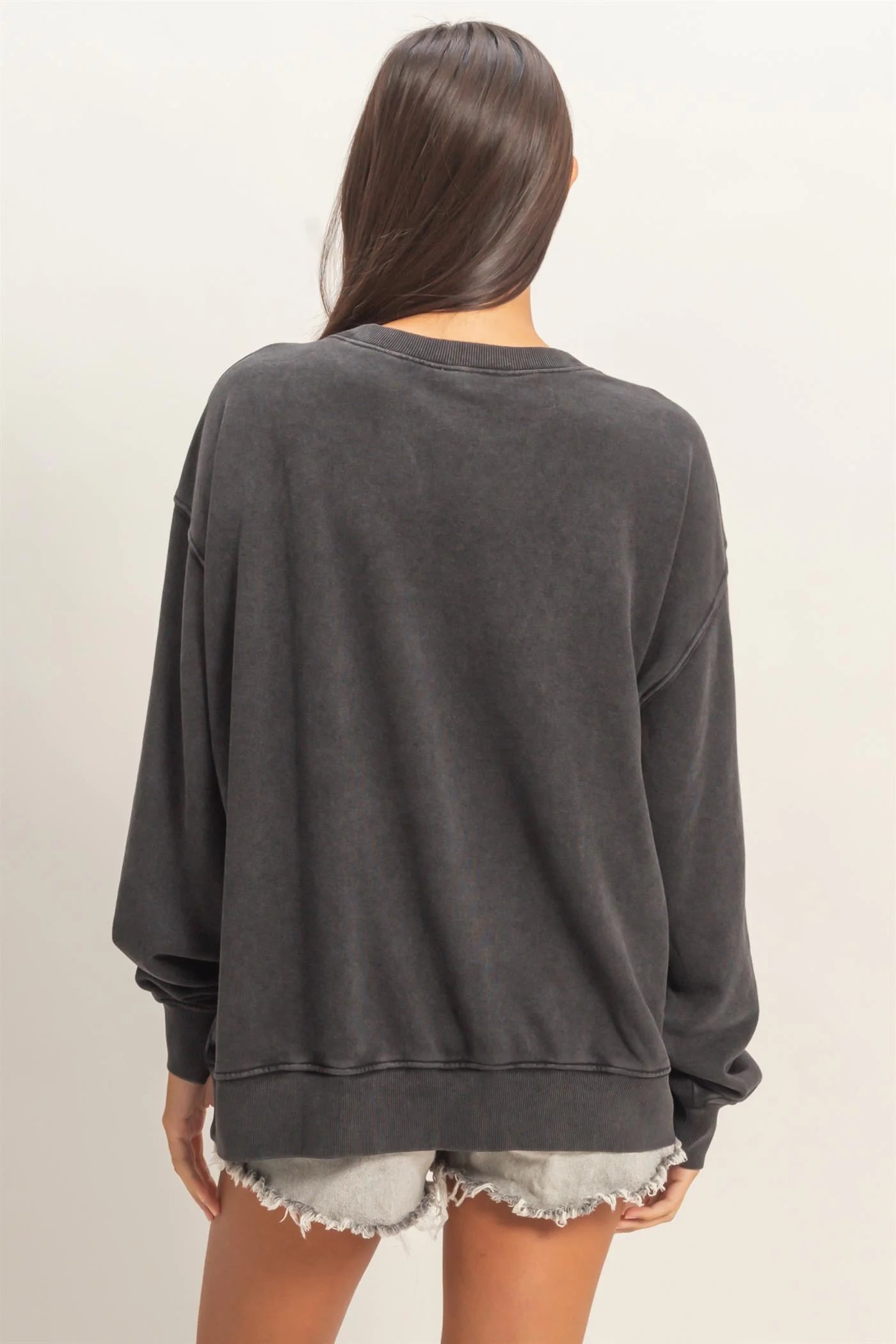 Wear-on-Repeat Mineral Wash Oversized Pullover - Black
