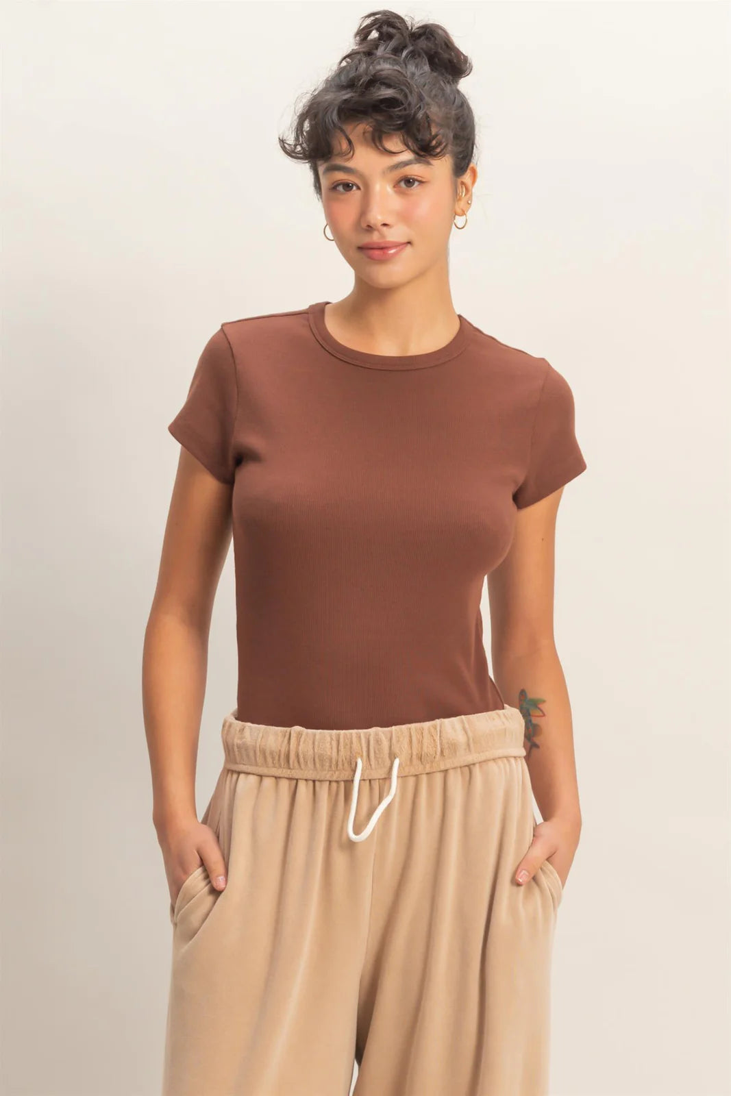 Minimal Chic Ribbed Crew Neck Basic Tee - Brown