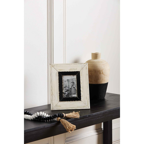 Distressed Wooden Black & White Picture Frame - 4" x 6"