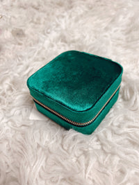 Pure Charm Velvet Jewelry Box